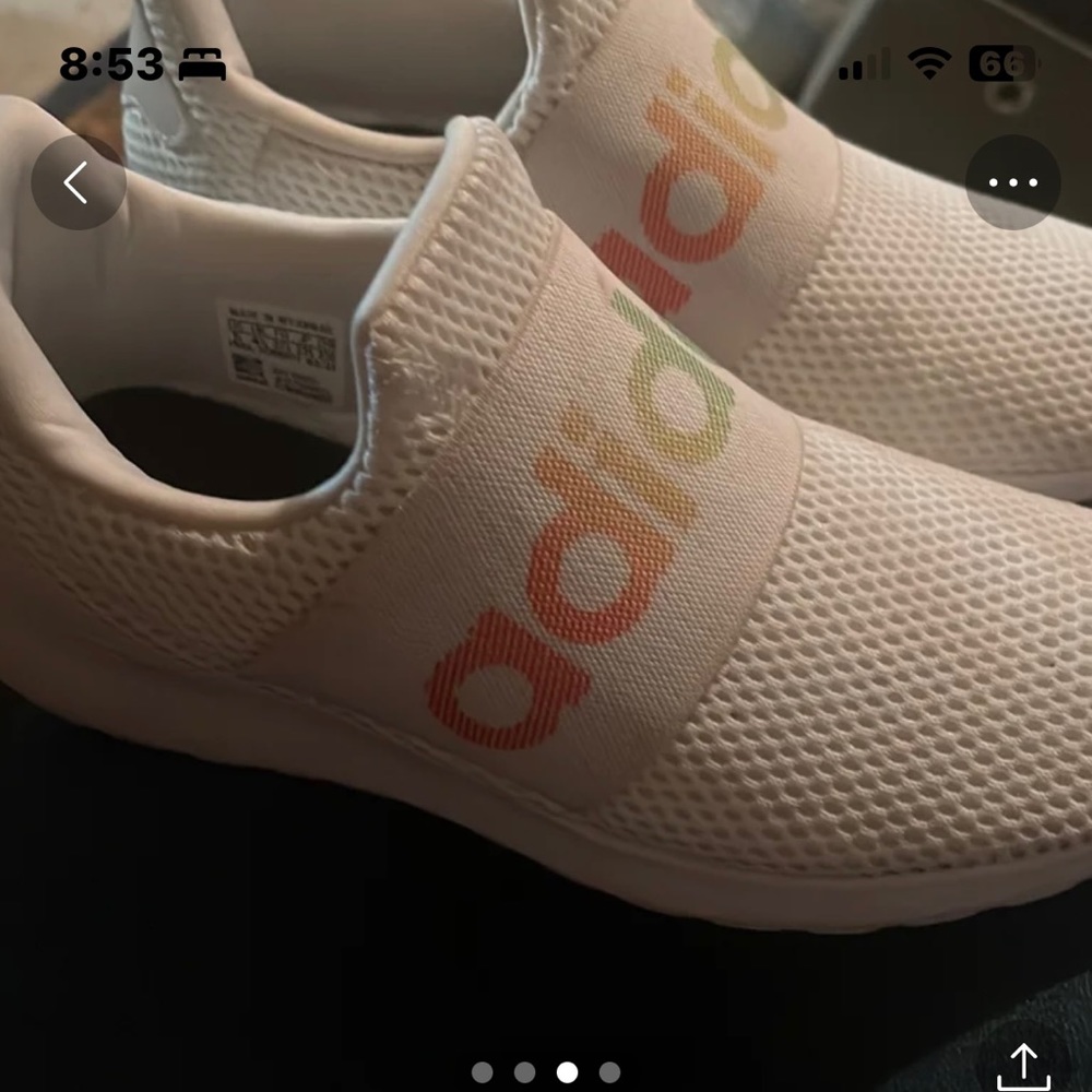 Girls sneakers